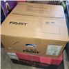 Image 1 : Box w/ Contents - Ladies Clothing Plus Size, Linen