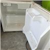 Image 2 : Small Bar Fridge