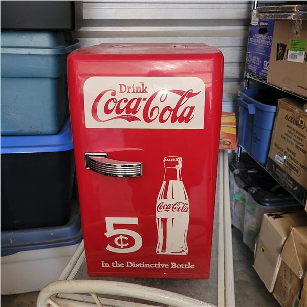 Coca Cola Koolatron Collectible Mini Fridge - Model CCR12