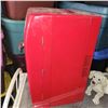Image 2 : Coca Cola Koolatron Collectible Mini Fridge - Model CCR12
