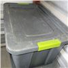 Image 1 : Grey Tote w/ Contents - Wreath, 4 Pc Tumbler Set, Plates, 4 Blankets