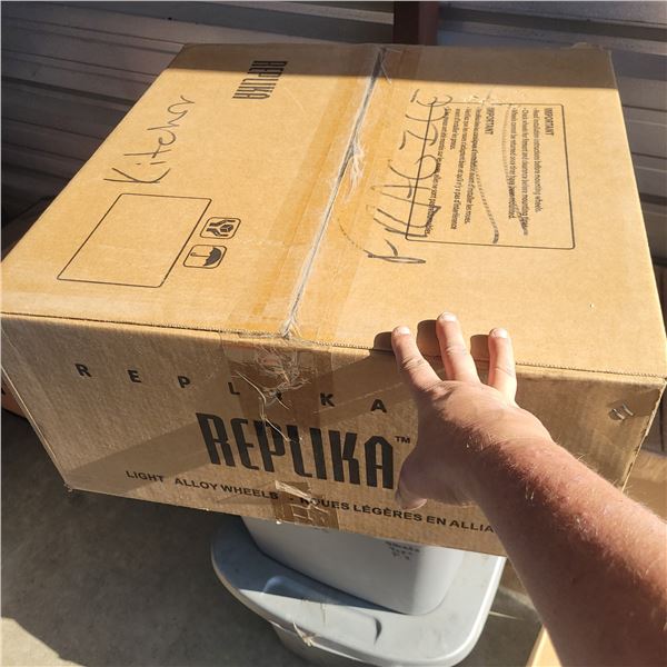 Box w/ Contents - Kitchenwares - Glass, Pots Pans Etc