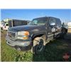 Image 1 : TRUCK:  2003 GMC Sierra Silverado 2500HD : 4x4