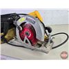 Image 2 : DEWALT Circular Saw (7-1/4") (with Tool Bag)