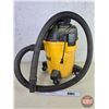 Image 3 : DEWALT 6 Gallon Wet/Dry Vac (23"H)