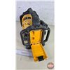 Image 8 : DEWALT Job Site Radio (No Battery) (Can be Corded or Cordless) (Measures: 11-1/2"H x 16"W x 10"D)