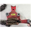 Image 2 : RIDGID 6" Pipe Vise & Pipe Wrench (not Rigid)