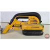Image 2 : DeWalt Corless Wet Dry Vac 18v (1/2 Gal) : c/w Charger (No Battery)