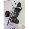 Image 2 : Snap-On Cordless 18V Grease Gun w/Extra Battery