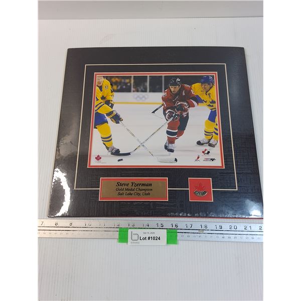 Steve Yzerman Gold Medal Champion Team Canada -15" x 14"