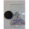 Image 3 : Montreal Canadiens Lot: Puck, Patch, Button/Pin