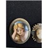 Image 2 : (2) Vintage Brooches: Cameo & Victorian Style