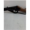 Image 2 : Daisy BB Rifle - 30" Length - Untested