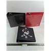 Image 1 : (3) 3-Ring Binders