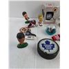 Image 2 : Assorted NHL/NFL/MLB/Team Canada Memorabilia