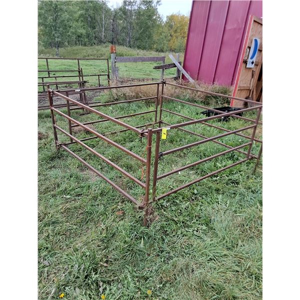 Hay Feeder Station (for Sheep) - 6.5' x 6.5' x 40"