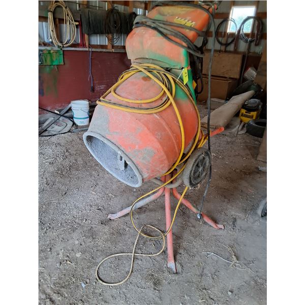 Belle "Minimix 150" Electric Cement Mixer - Consignor Says Working