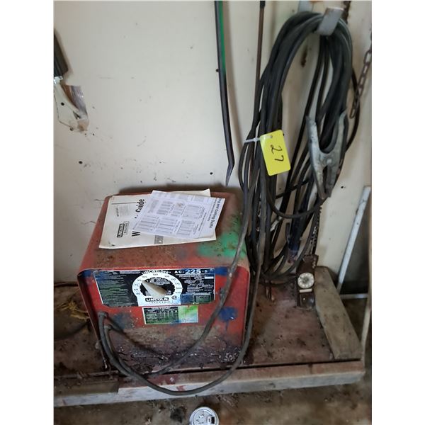 Lincoln AC225 Welder - Some Water Damage - Consignor Says Working