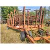 Image 3 : Western harrow packer bar, approx. 40 ft c/w P40 packers, tine harrows