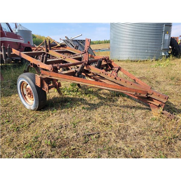 IH 55, approx. 7 ft chisel plow