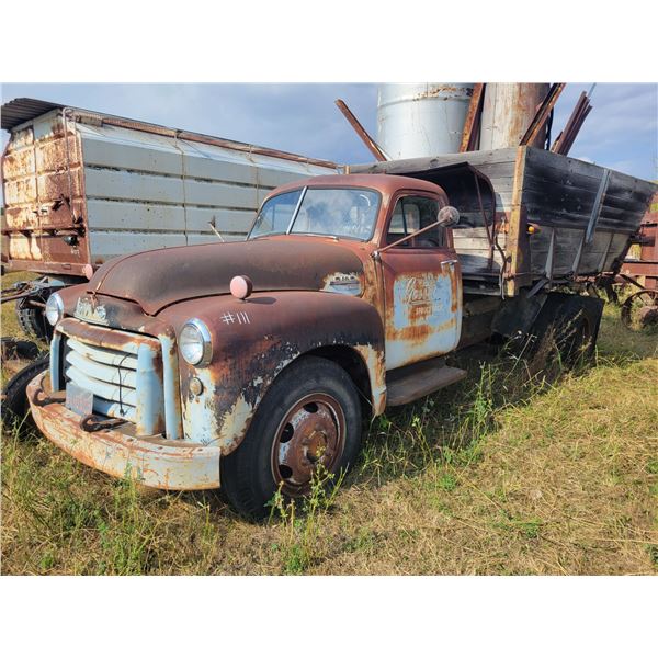 1953 GMC 9700 3-ton, 6 cyl. Seized, 4 spd trans, 2 spd axle, PTO & hoist, keys stolen, sold as is, c