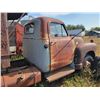 Image 5 : 1953 GMC 9700 3-ton, 6 cyl. Seized, 4 spd trans, 2 spd axle, PTO & hoist, keys stolen, sold as is, c