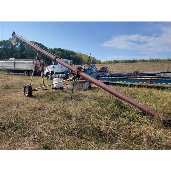 Farm King 7-inch x 45 ft auger, 15 Hp gas motor