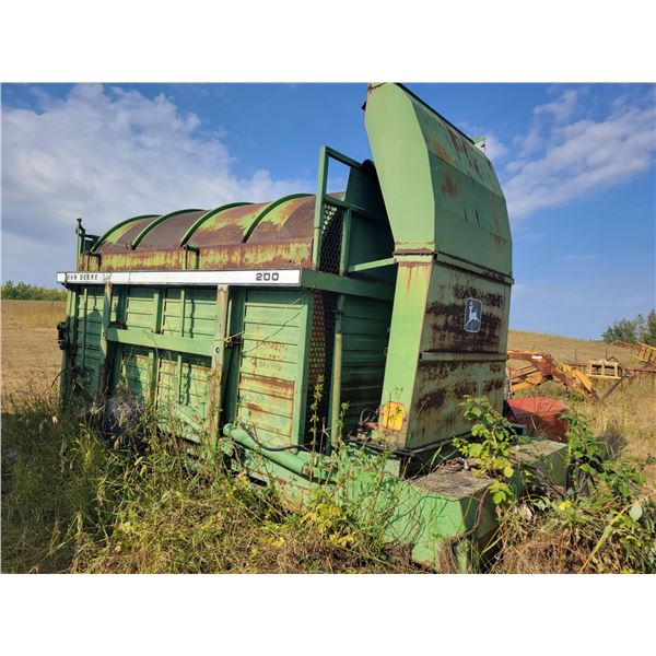 JD 200 Hay stacker, 1000 PTO, hasn't been used for years