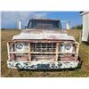 Image 2 : 1967 GMC 950, single axle, 6 cyl. Engine, 4 spd trans, PTO, c/w flat deck, 700-gal 2-comp. water tan