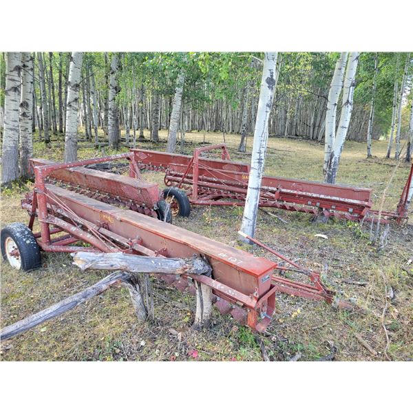 2- Gandy granular herbicide applicators, approx. 24 ft, SN.SN. 678554 & 679720