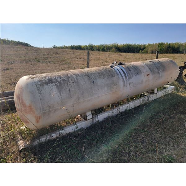 500-gal propane tank on skid