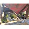 Image 5 : Cattle grain feeding hopper c/w hyd. & trailer
