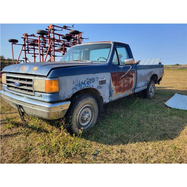 1990 Ford F250 Truck, 5.0L V8, 5 spd, power tailgate, does not run, sold for parts, SN. 2FTEF25N8LCA