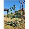 Image 7 : JD 250F Chisel plow, approx. 28 ft, mtd noble harrows