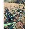 Image 8 : JD 250F Chisel plow, approx. 28 ft, mtd noble harrows