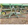 Image 2 : JD 9350 Press drills, factory transport 30 ft, hoe openers, rubber packers. Was bought & never used,