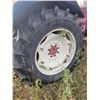 Image 10 : IH 856XL Front wheel assist tractor, was running, has trans issues c/w 2nd rear dual, SN. D030292D00