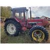 Image 3 : IH 856XL Front wheel assist tractor, was running, has trans issues c/w 2nd rear dual, SN. D030292D00
