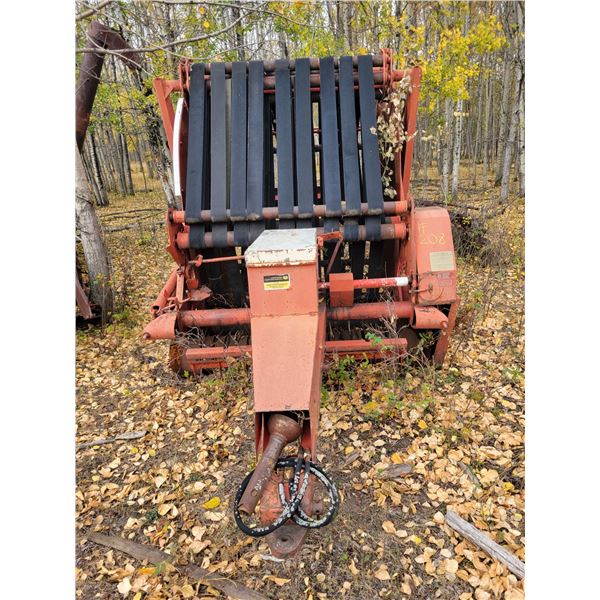 Hesston 5800 Round baler, sold for parts