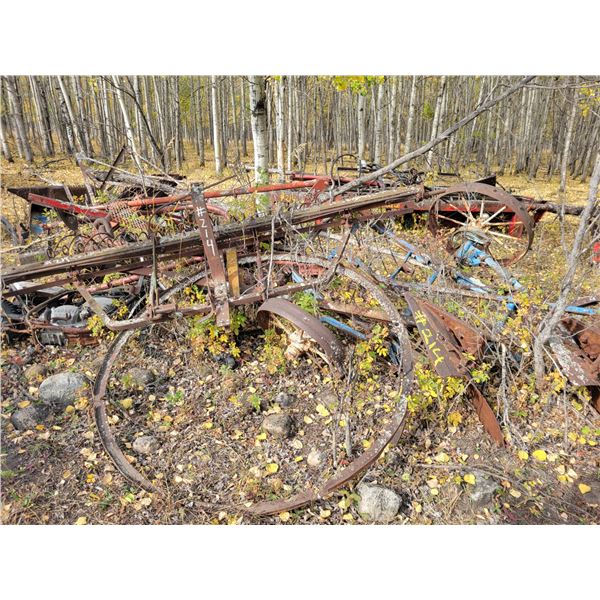 Qty of misc. scrap metal, selling by the pile