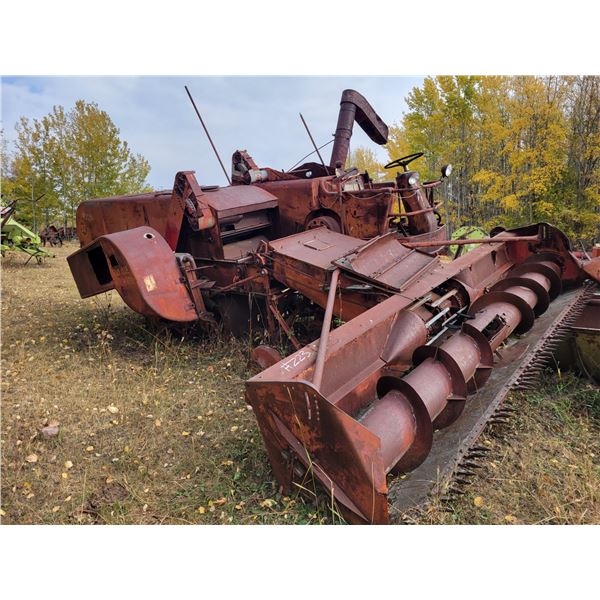 Massey-Harris 92 combine