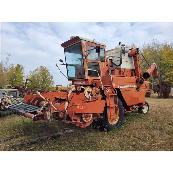 Cockshutt 545 combine, 318 Chrysler engine, was running, parked for several years, 18.4x26 frt rubbe