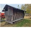 Image 1 : 16 ft Cattle self feeder on a metal skid