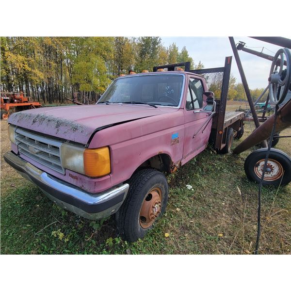 1989 Ford F350 4x4, dual wheels, 460 V8 c/w 5 spd trans, PTO & hoist under deck, SN. 2FDKF38G1KCA651