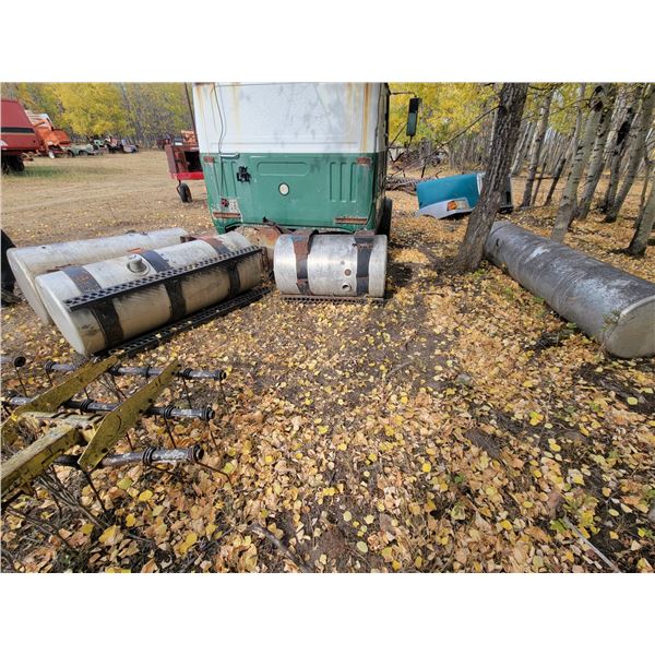 4- Alum. Fuel tanks, various sizes, selling all together