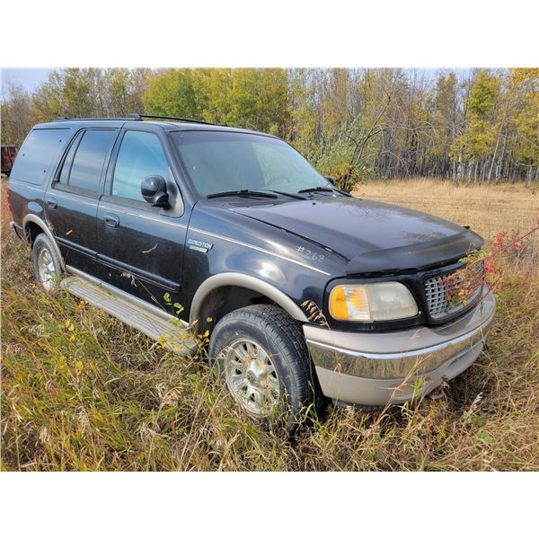 2002 Expedition Eddie Bauer 5.4L V8 triton, auto 4x4, low milage tires LT265x17, , SN.1FMPU18L72LAS2
