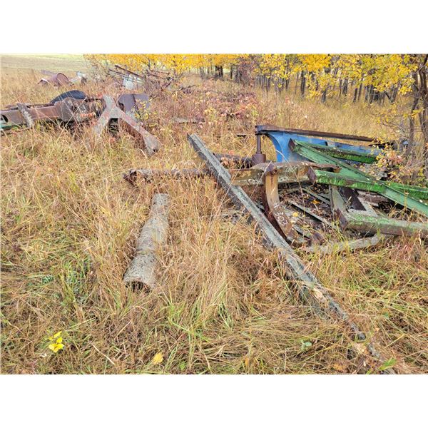 Qty of scrap metal (selling by the pile)