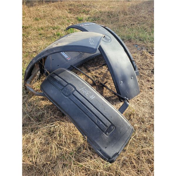 Qty of Case IH & JD fenders