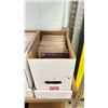 Image 6 : BOX OF ASSORTED COMIC BOOKS