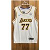 Image 1 : COA CERTIFIED LUKA DONCIC SIGNED JERSEY